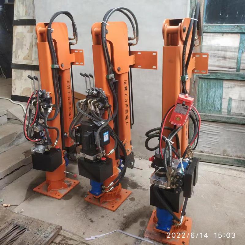 大林镇重汽蓝牌随车吊 3.2吨 国六动力强 液压驱动 农用自卸起重机